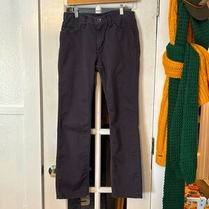 Men’s Vans sz 28 reg. Straight cut handsome casual comfortable